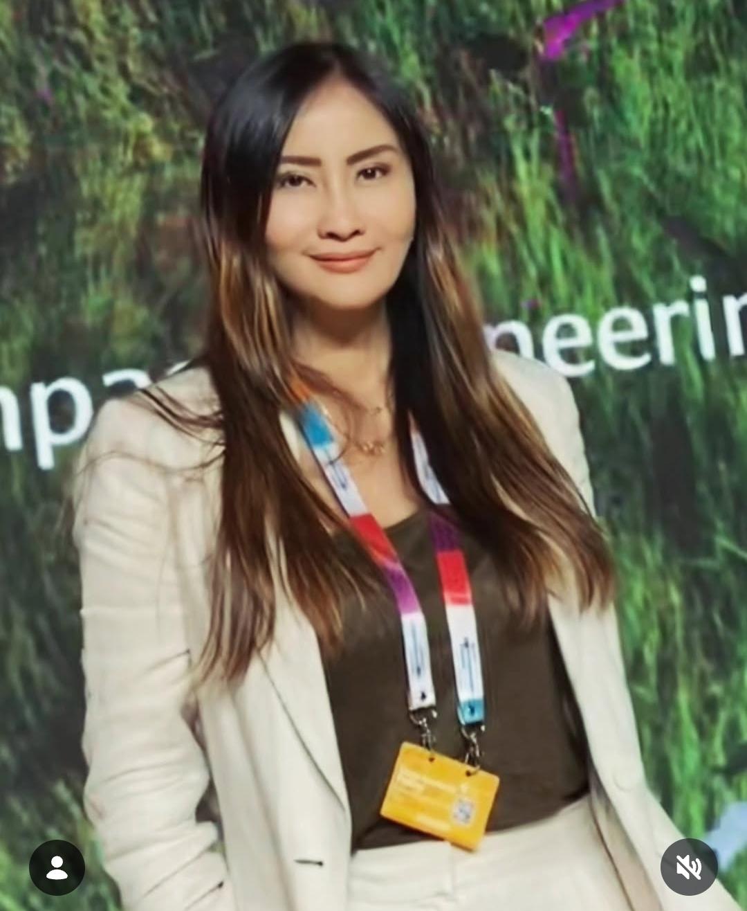 OLIVIA PADANG